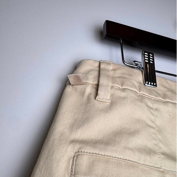 Lululemon Commission Classic- Fit 9" Shorts - Size 34 - Picture 5 of 6